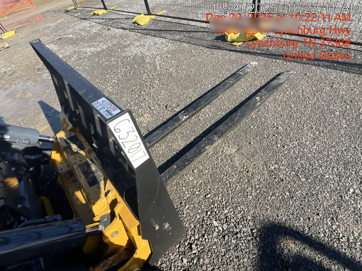 2025 ARROW MATERIAL HANDLING 72" Pallet Forks - Arrow