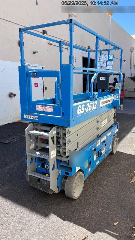 2023 GENIE GS-2632