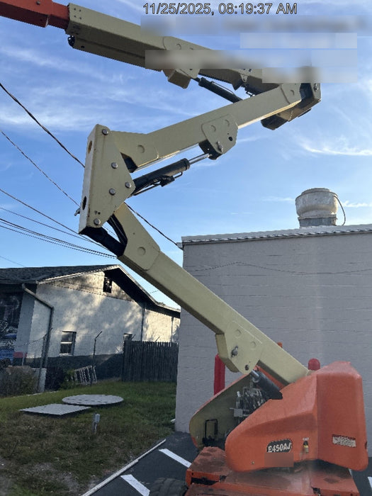 2019 JLG E450AJ
