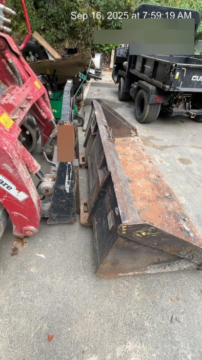 2022 ARROW MATERIAL HANDLING 60" Pallet Forks - Arrow