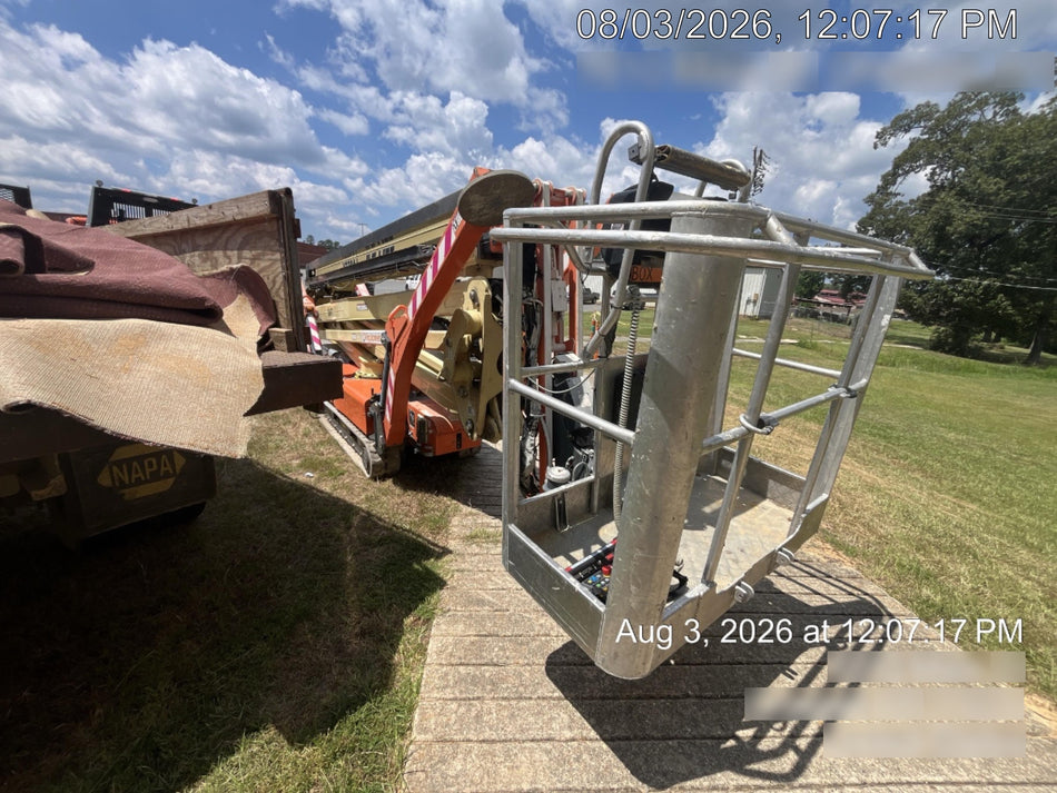 2017 JLG X770AJ