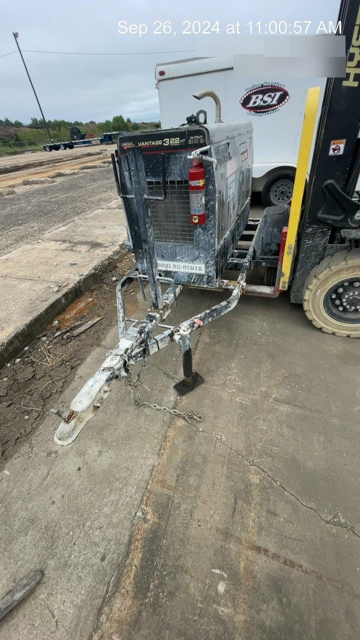 2019 Lincoln Electric Vantage 322 Welder Ready-Pak 3, Two wheel trailer, Fender and Light kit, Cable Rack