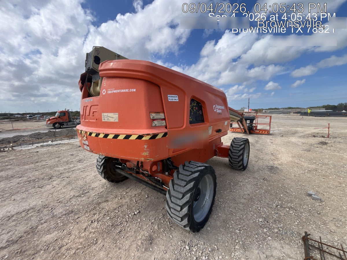 2022 JLG 660SJ