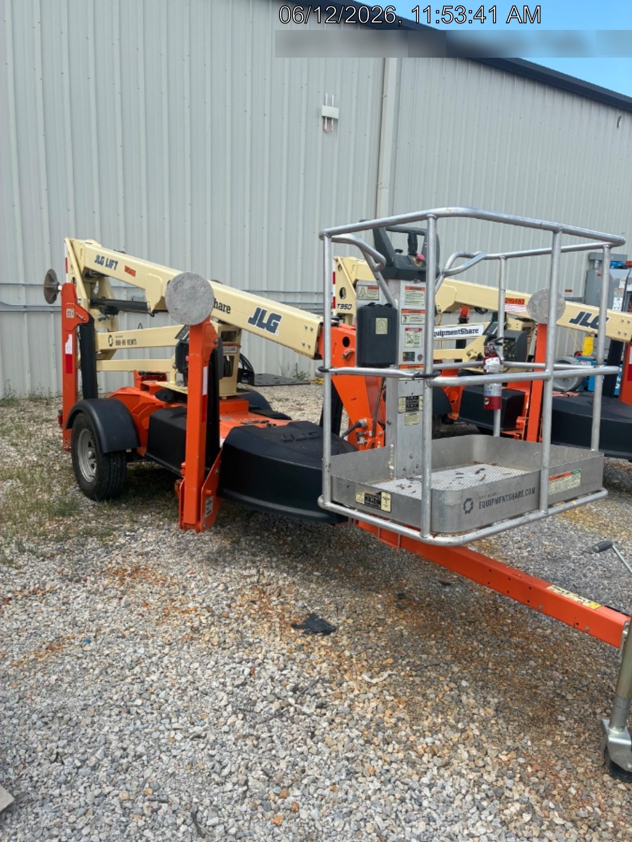 2023 JLG T350