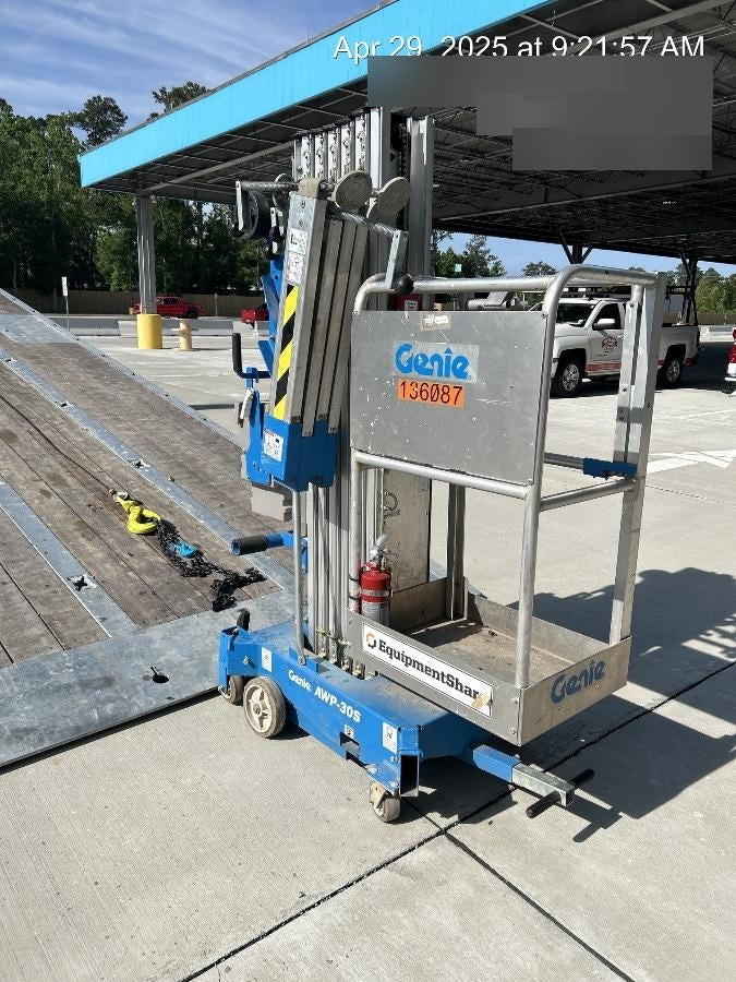 2021 GENIE AWP-30S DC