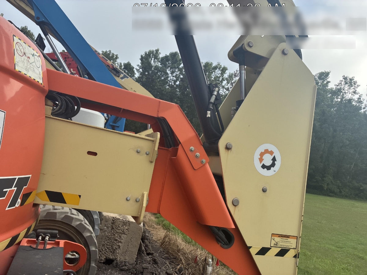 2021 JLG 600AJ