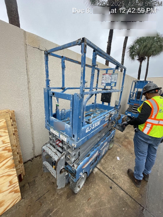 2020 Genie GS-1930 Solid Non Marking Tires, Beacon, Folding rails with half height swing gate