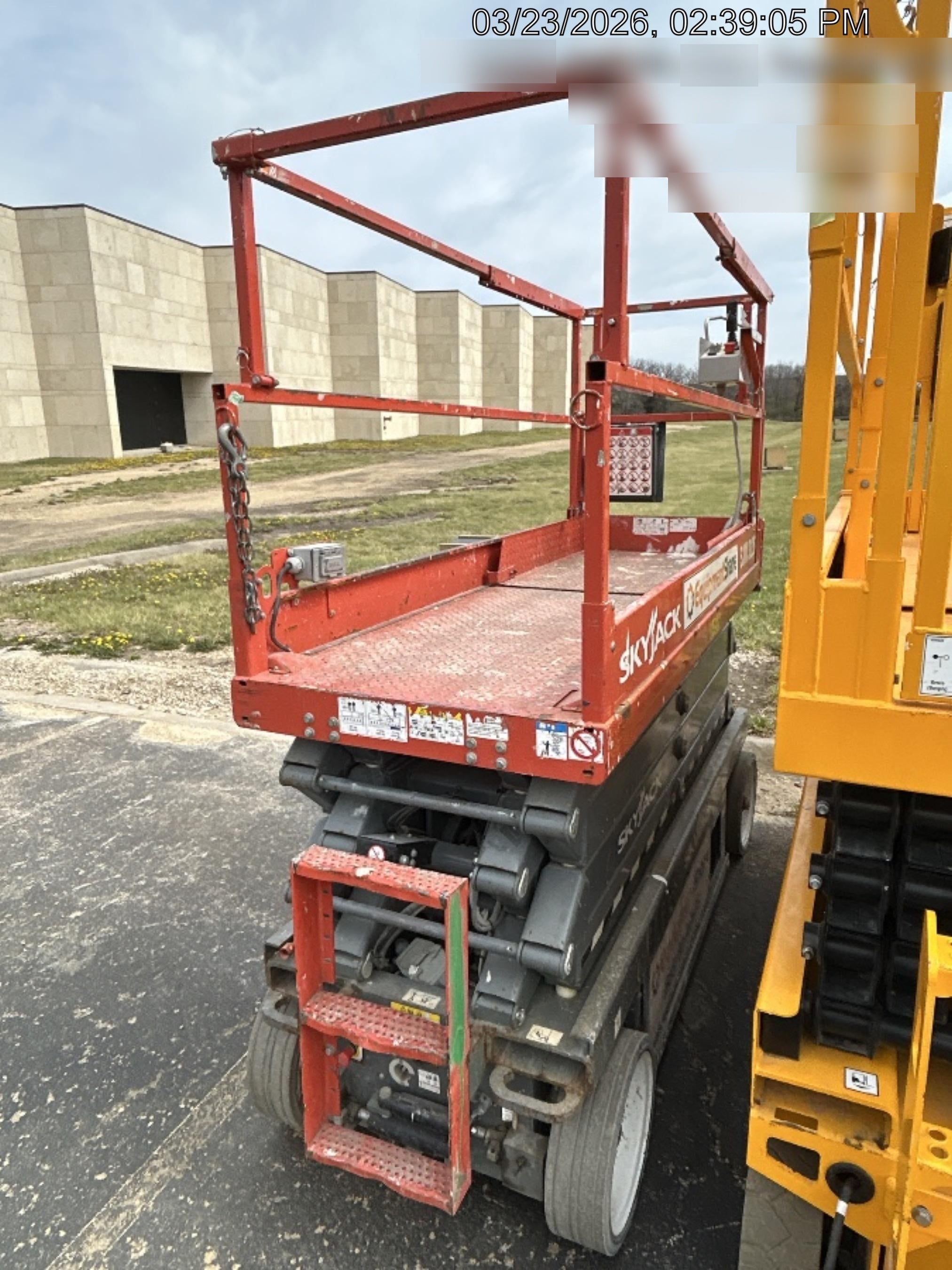 2018 Skyjack SJIII-3226 Skyjack SJIII3226 Scissor Lift w/Trojan Batteries
