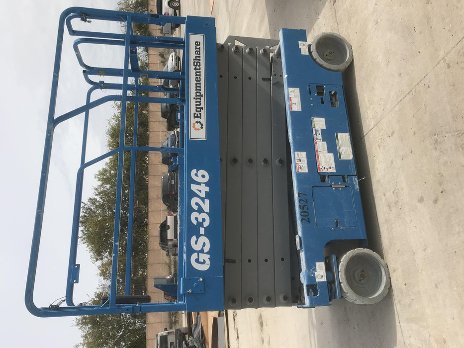 2018 Genie GS-3246 Genie GS-3246 w/Folding rails, Full height swing gate