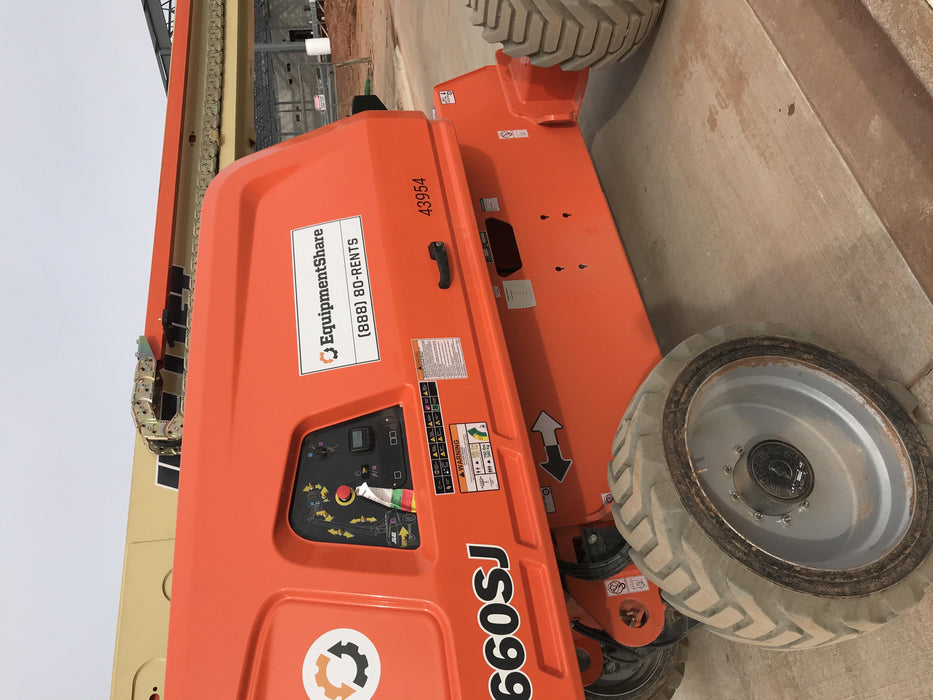 2019 JLG 660SJ