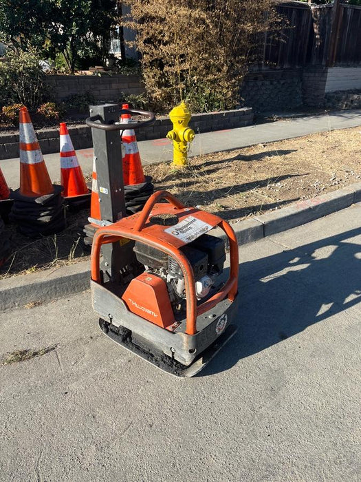 2024 HUSQVARNA LG300