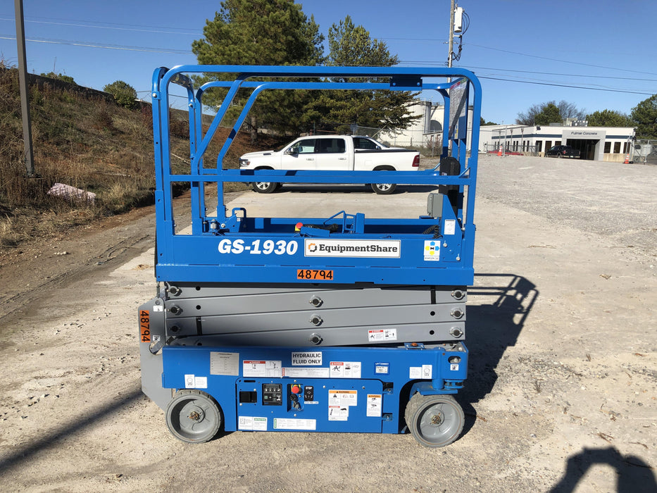 2019 Genie GS-1930 Fixed Rails with Chain Entry