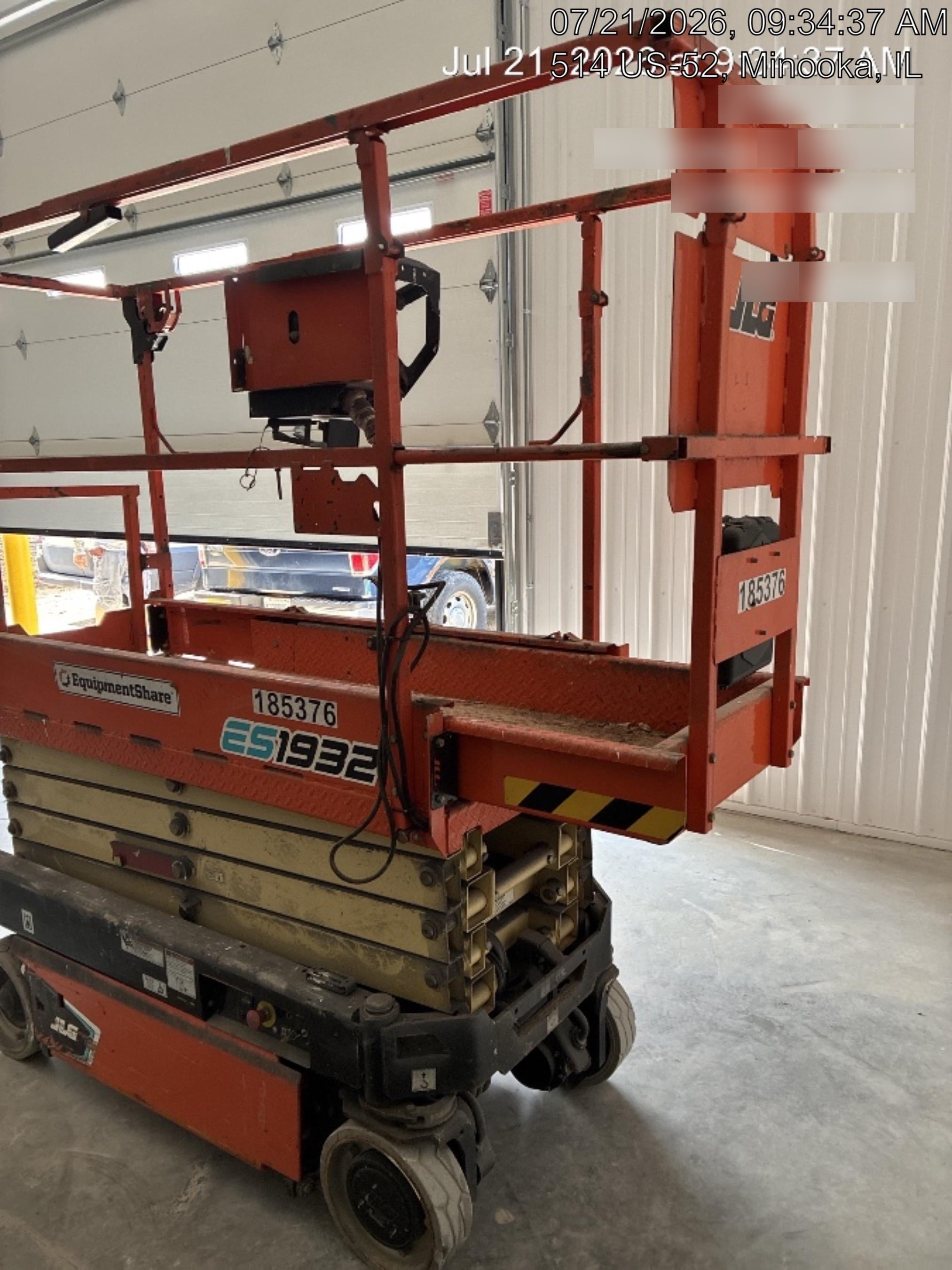 2021 JLG ES1932