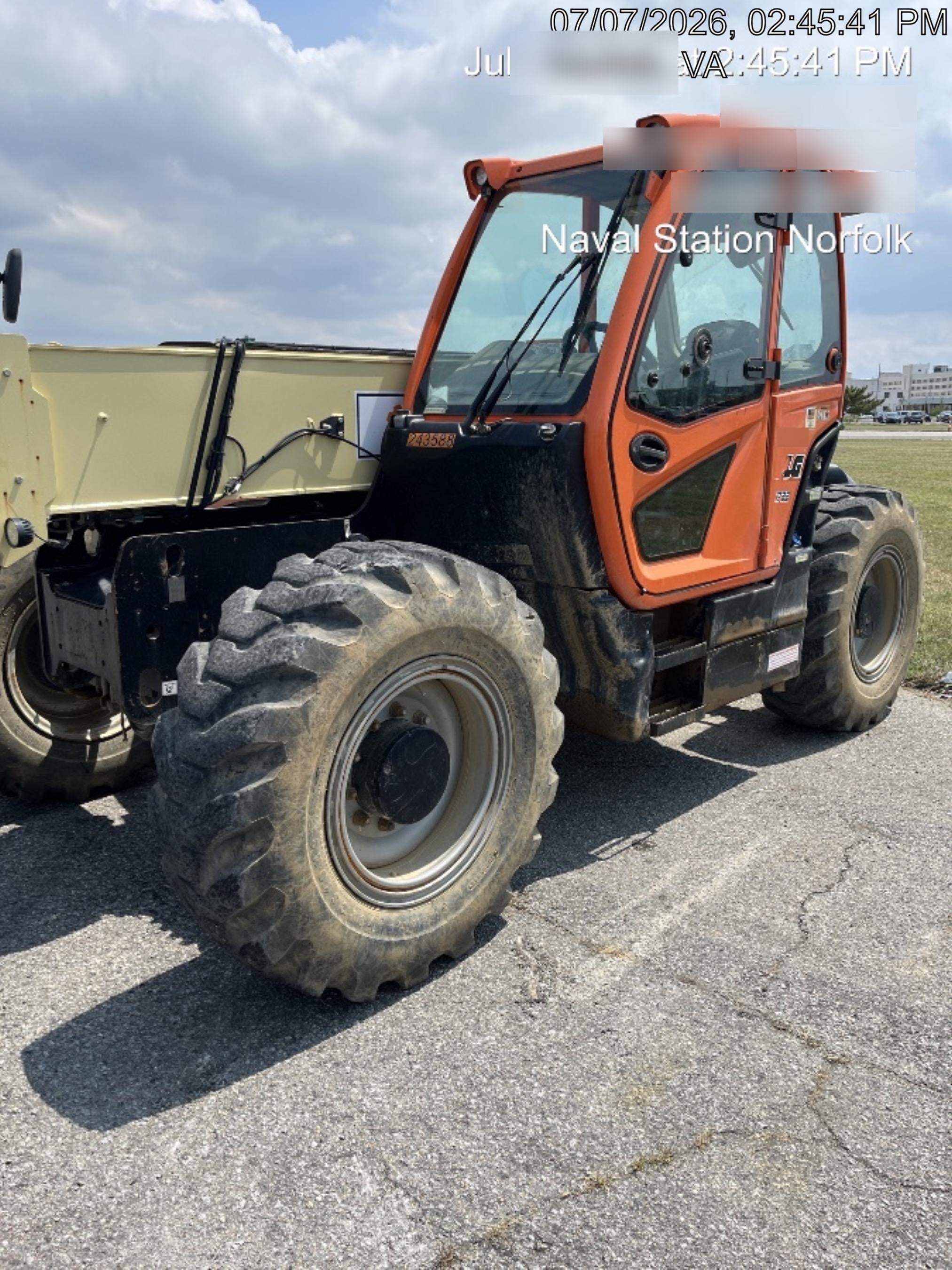 2022 JLG 1732