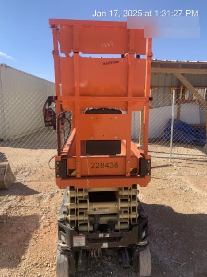 2022 JLG ES1932