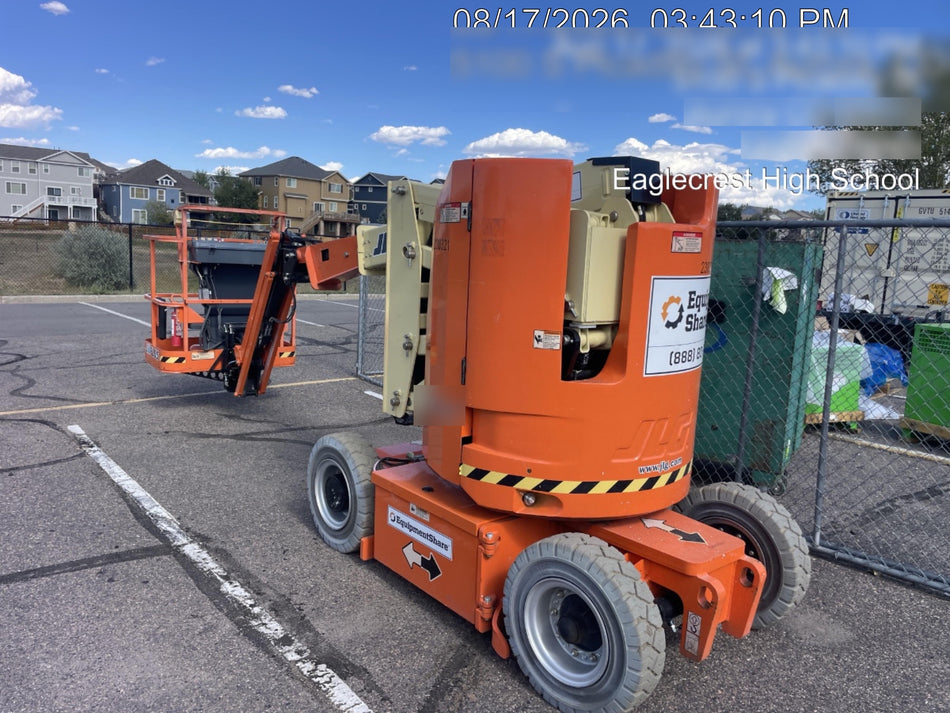 2022 JLG E300AJP