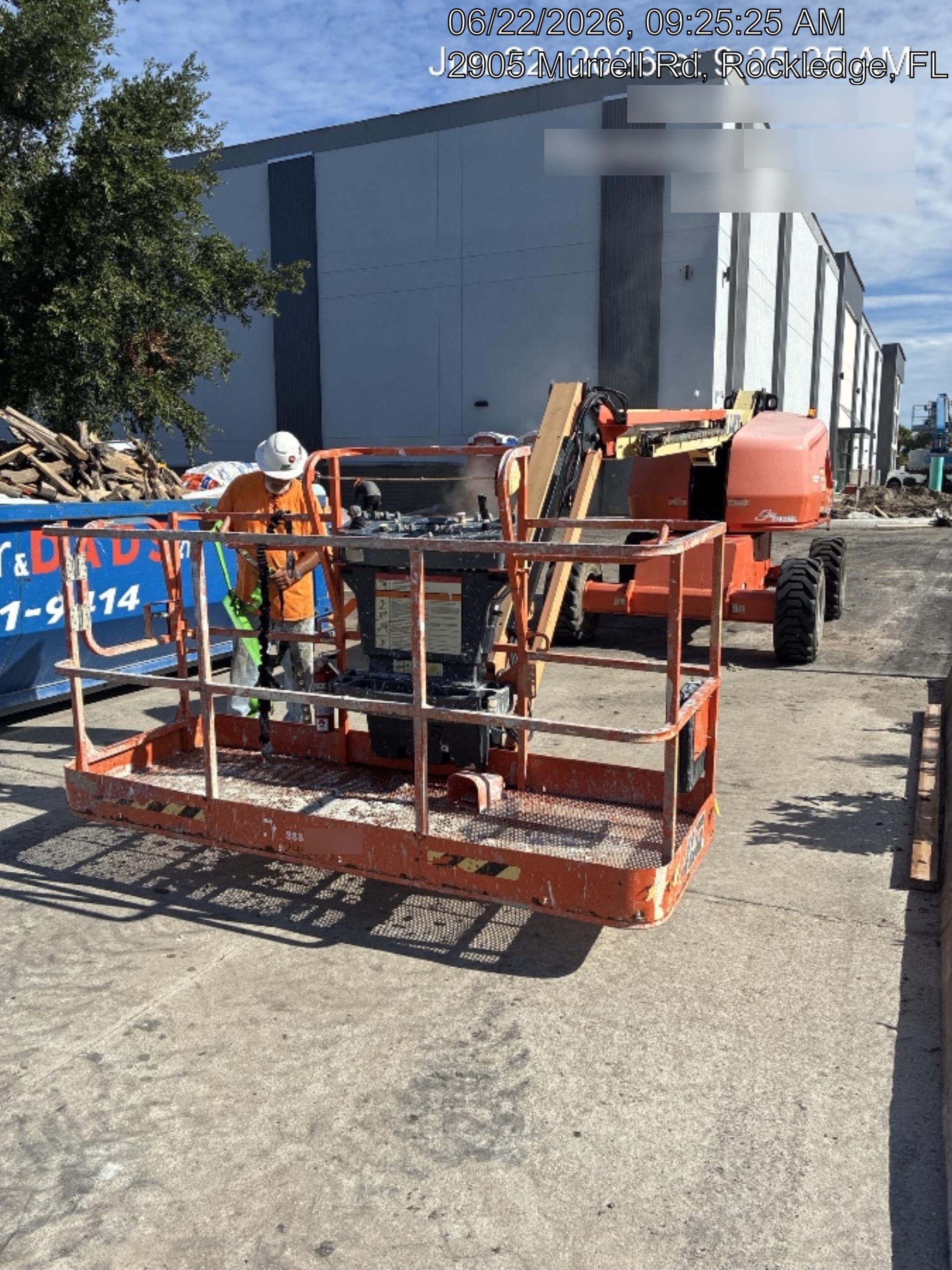 2023 JLG 460SJ