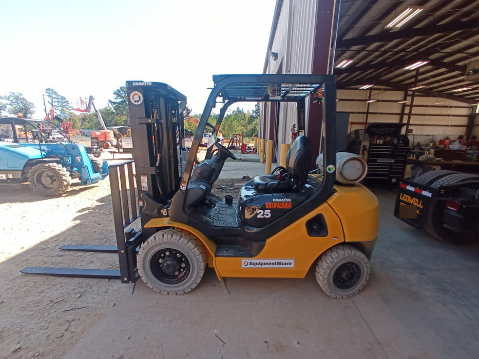 2021 KOMATSU FG25T-16