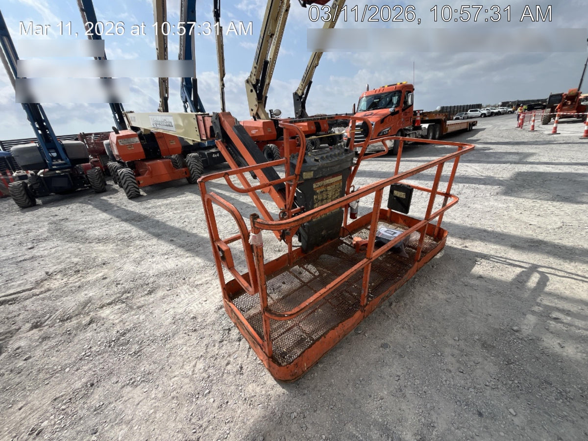 2019 JLG 860SJ