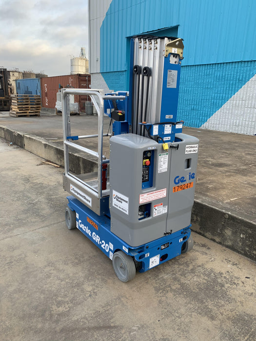 2021 GENIE GR-20