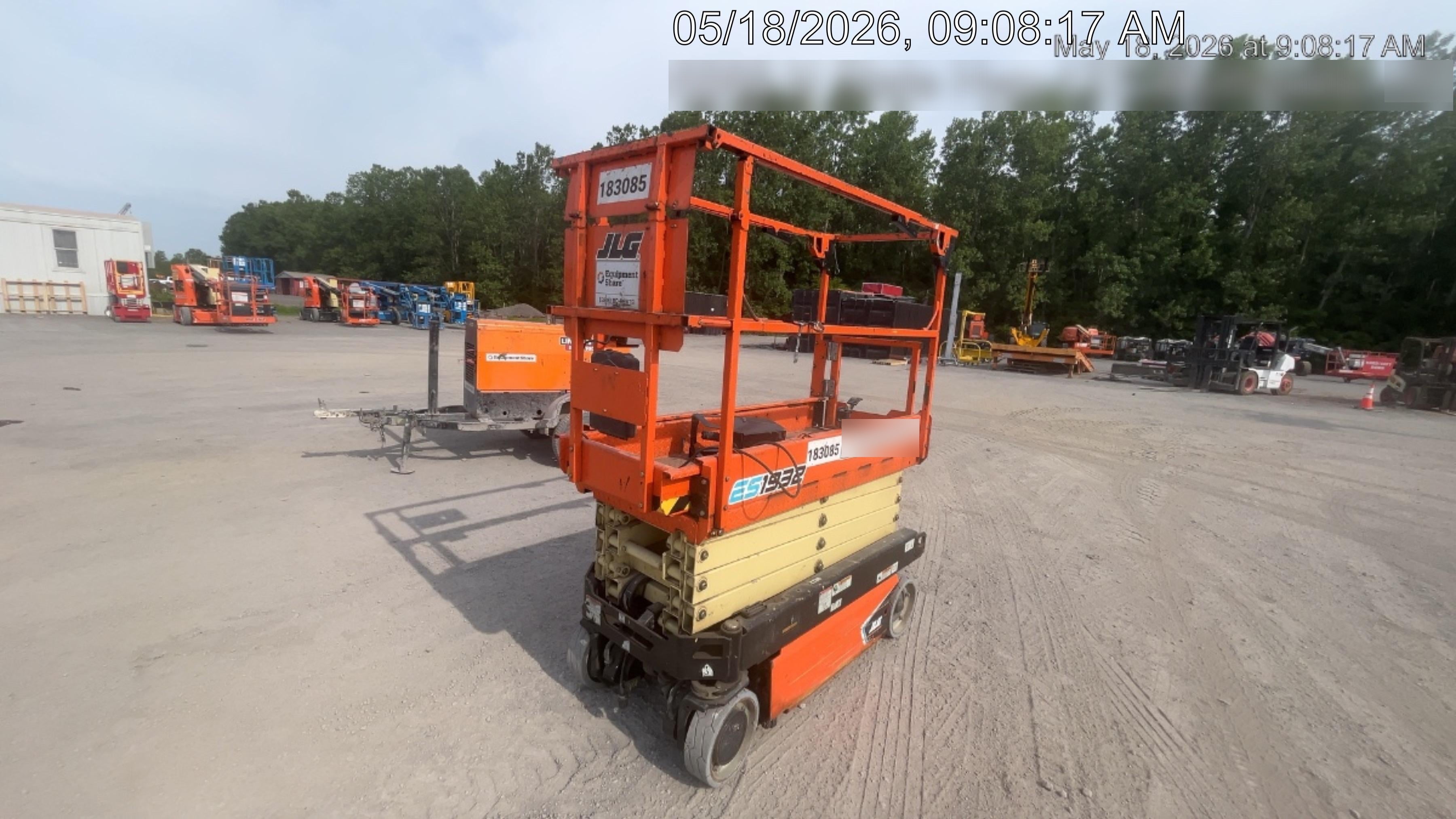 2021 JLG ES1932