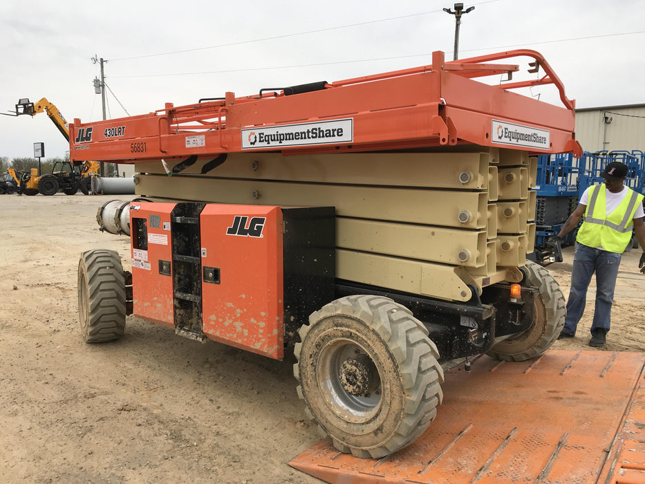 2020 JLG 430LRT