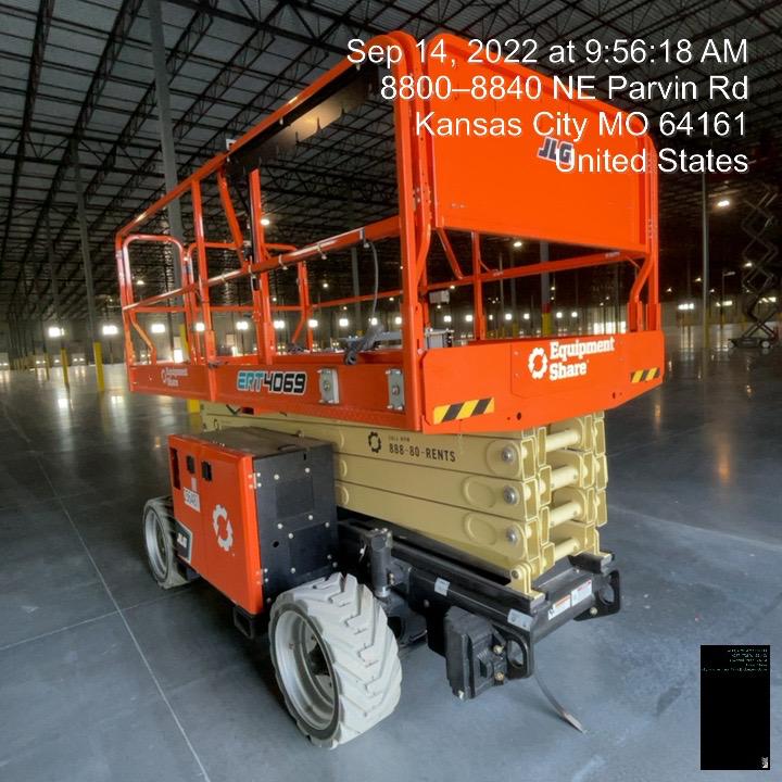2022 JLG ERT4069