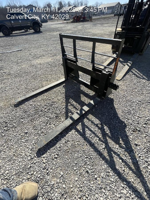 2024 ARROW MATERIAL HANDLING 48" Pallet Forks - Arrow