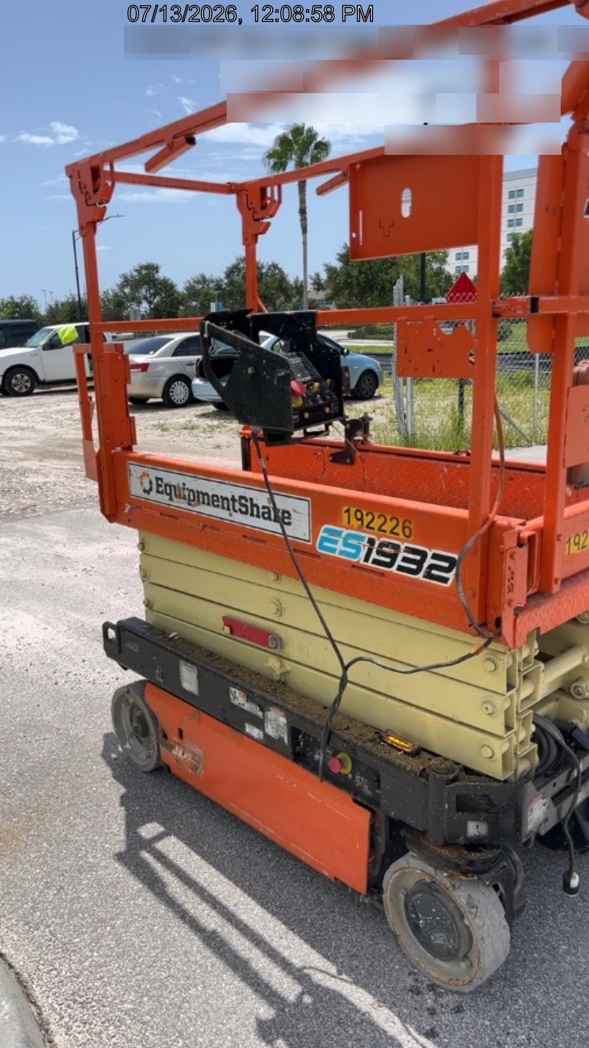 2021 JLG ES1932
