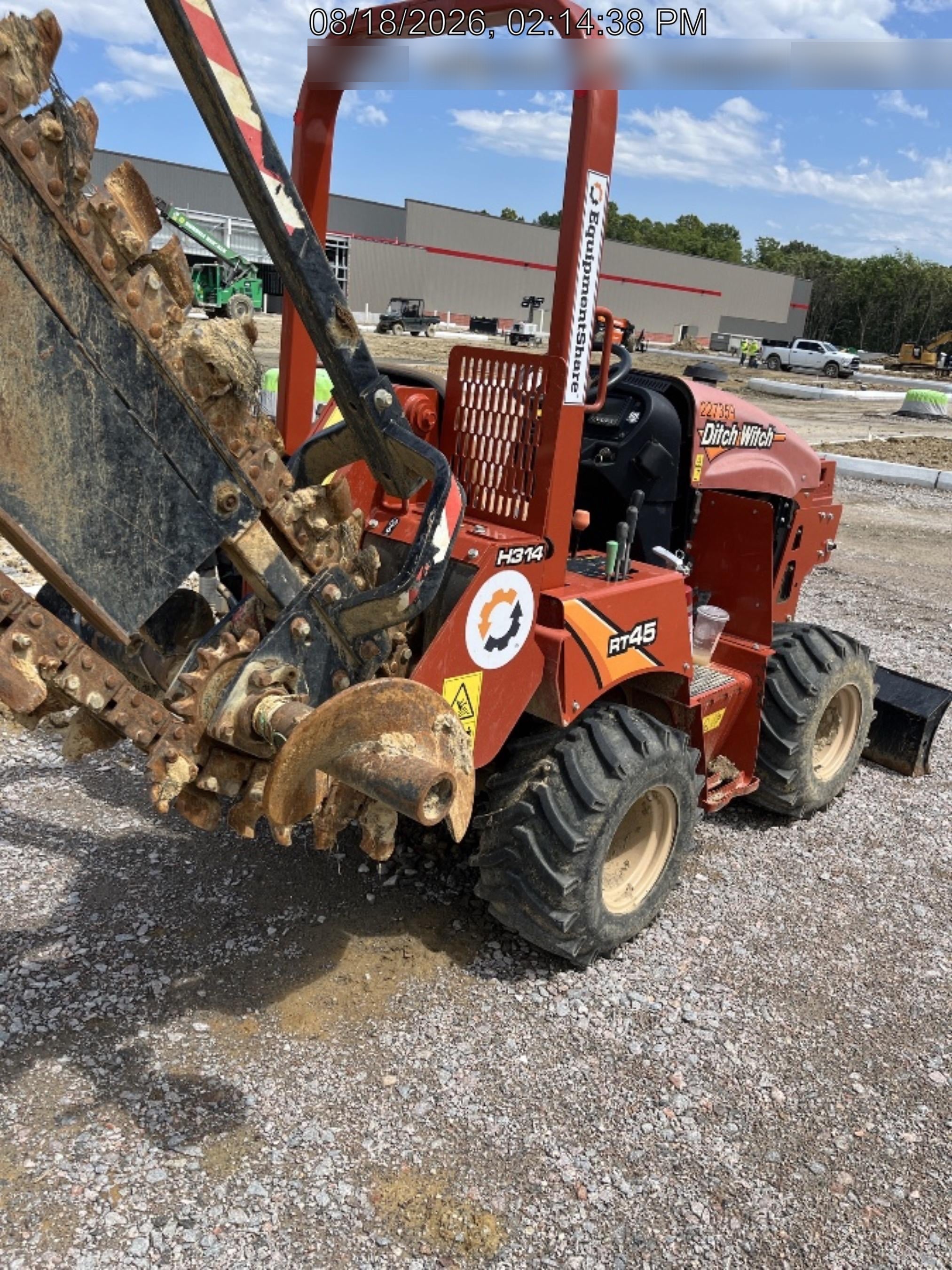 2022 DITCH WITCH RT45A