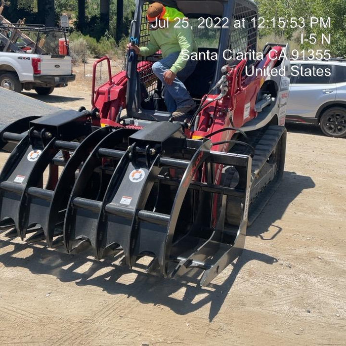 2022 TAKEUCHI 84" Grapple Bucket - Takeuchi