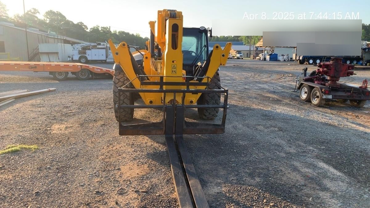 2025 JCB 510-56