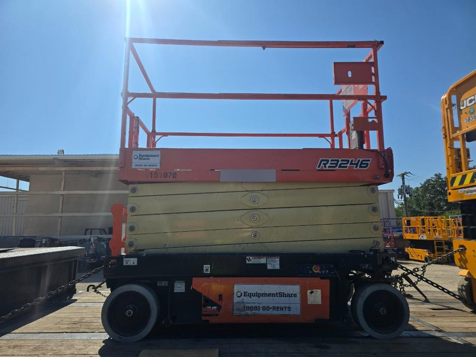 2021 JLG R3246