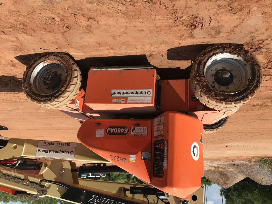 2019 JLG E450AJ