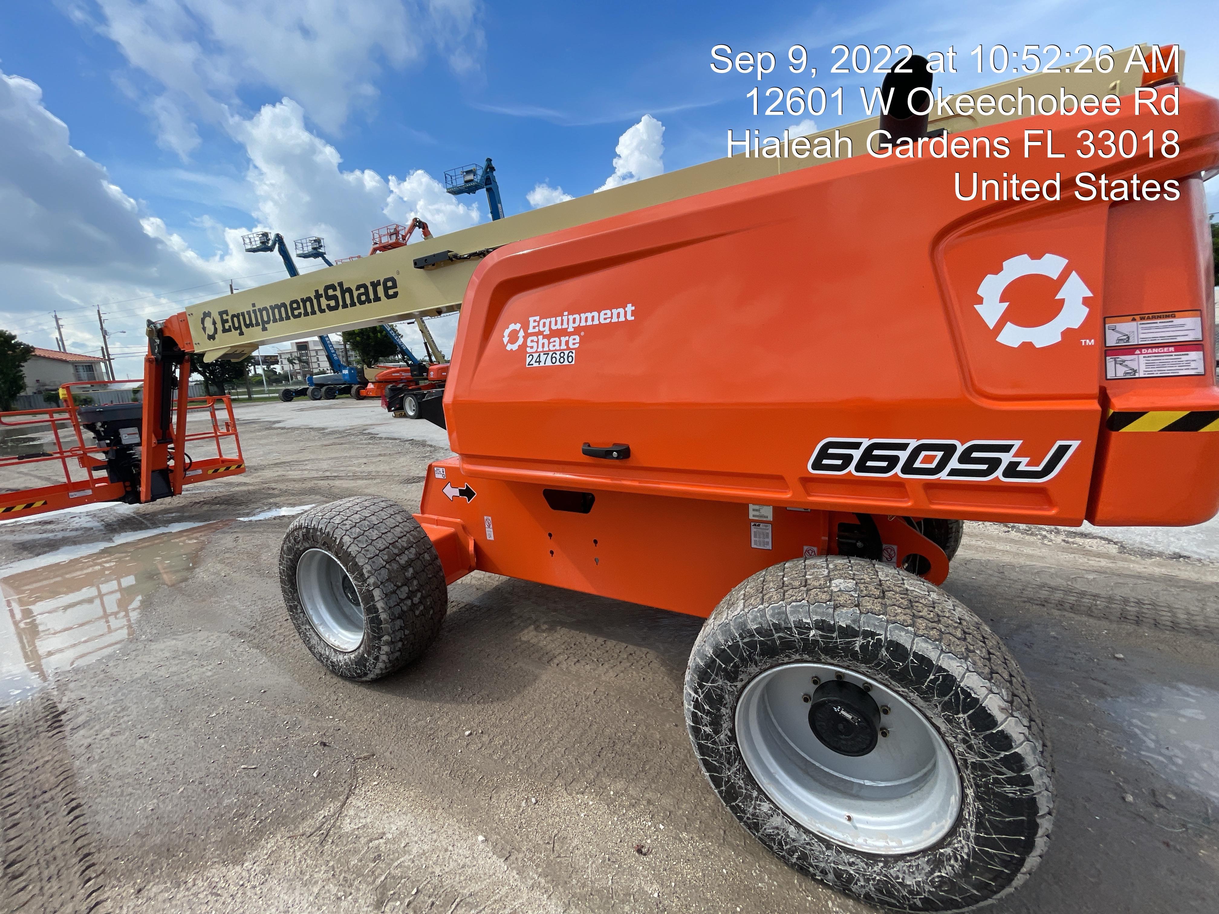 2022 JLG 660SJ