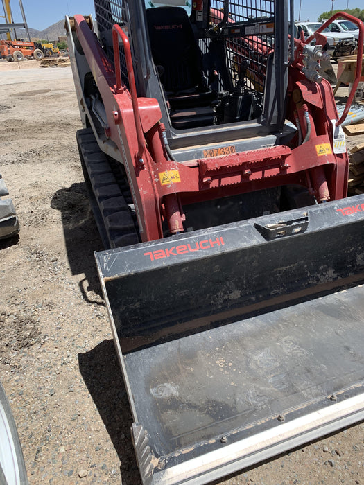 2022 TAKEUCHI TL8R2-R