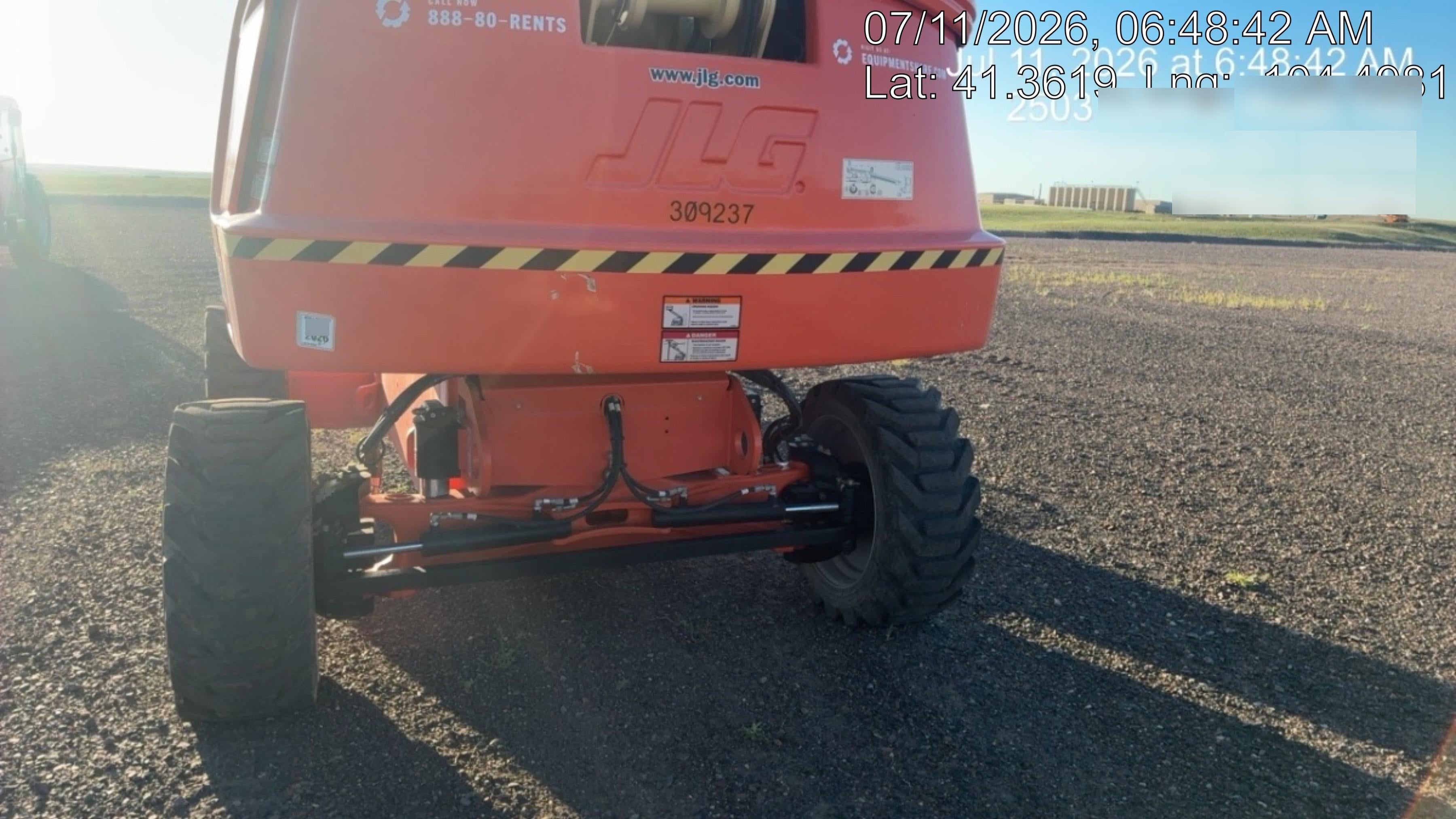2023 JLG 660SJ