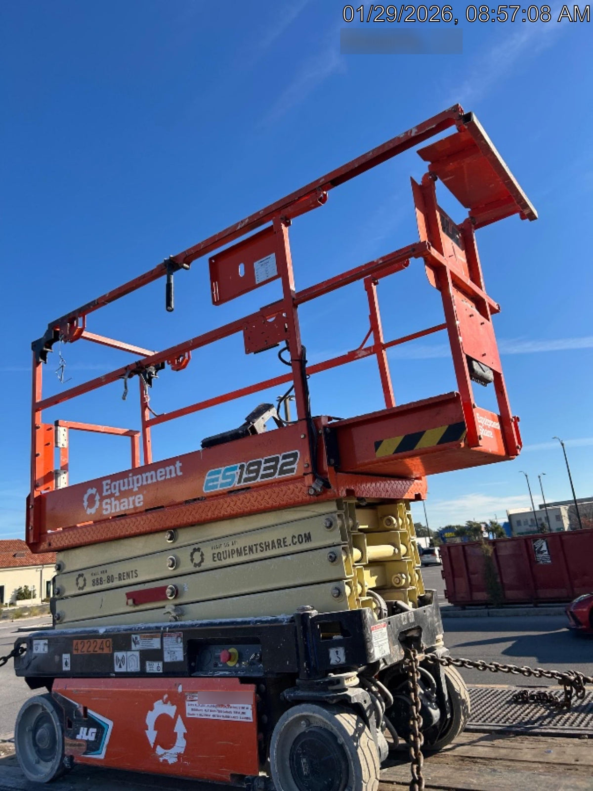2024 JLG ES1932