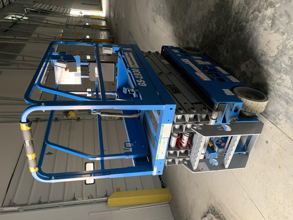 2019 Genie GS-1930 Fixed Rails with Chain Entry