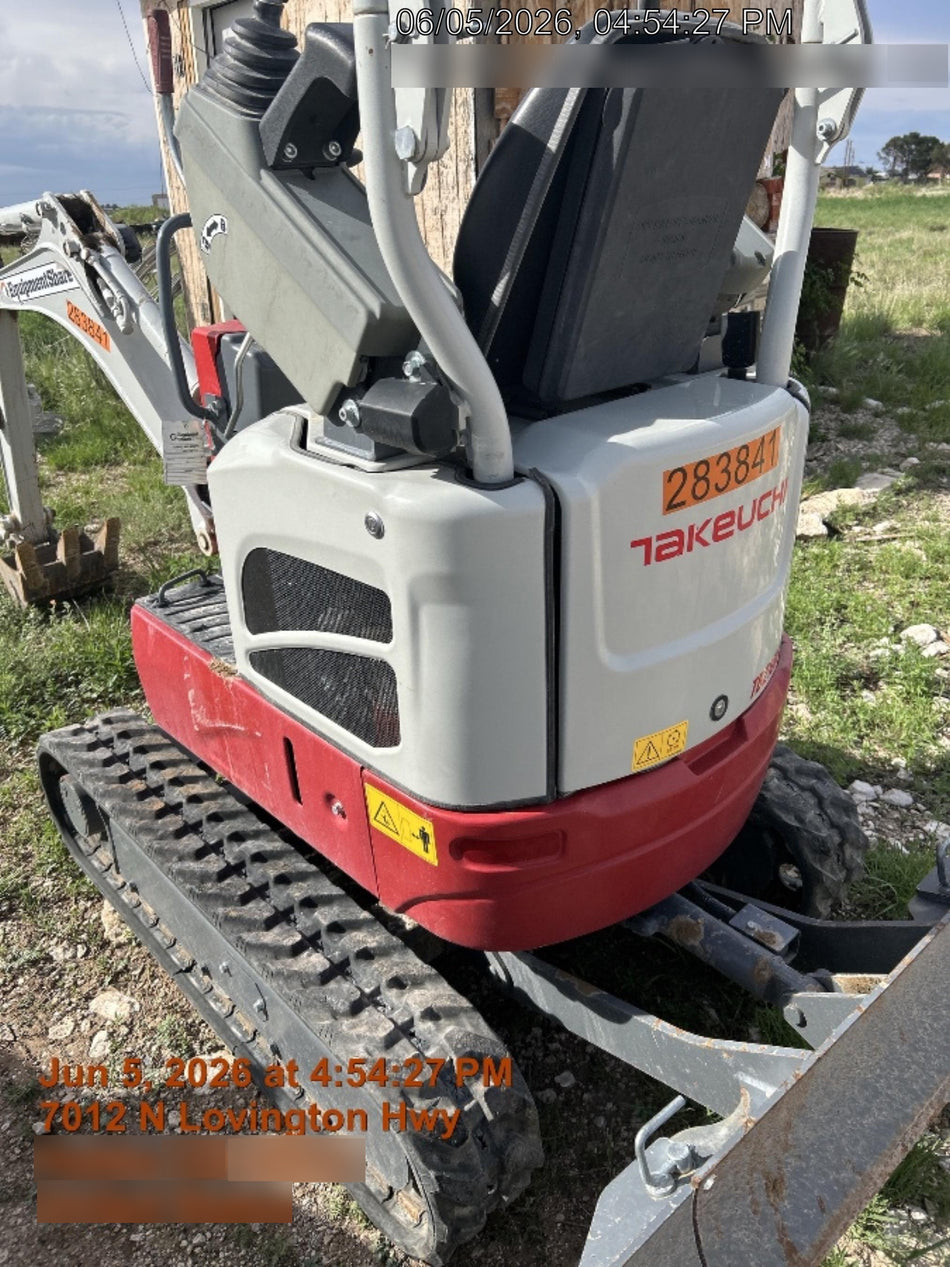 2022 TAKEUCHI TB210R