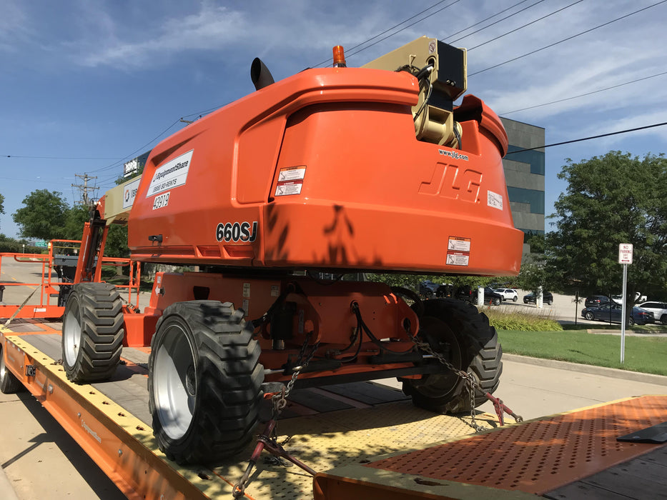 2019 JLG 660SJ