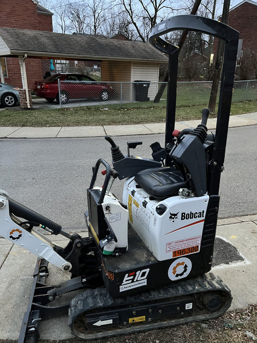 2022 BOBCAT E10