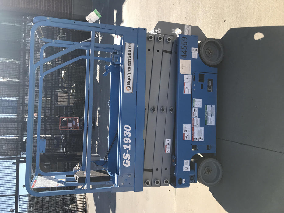 2019 Genie GS-1930 Fixed rails with chain Entry