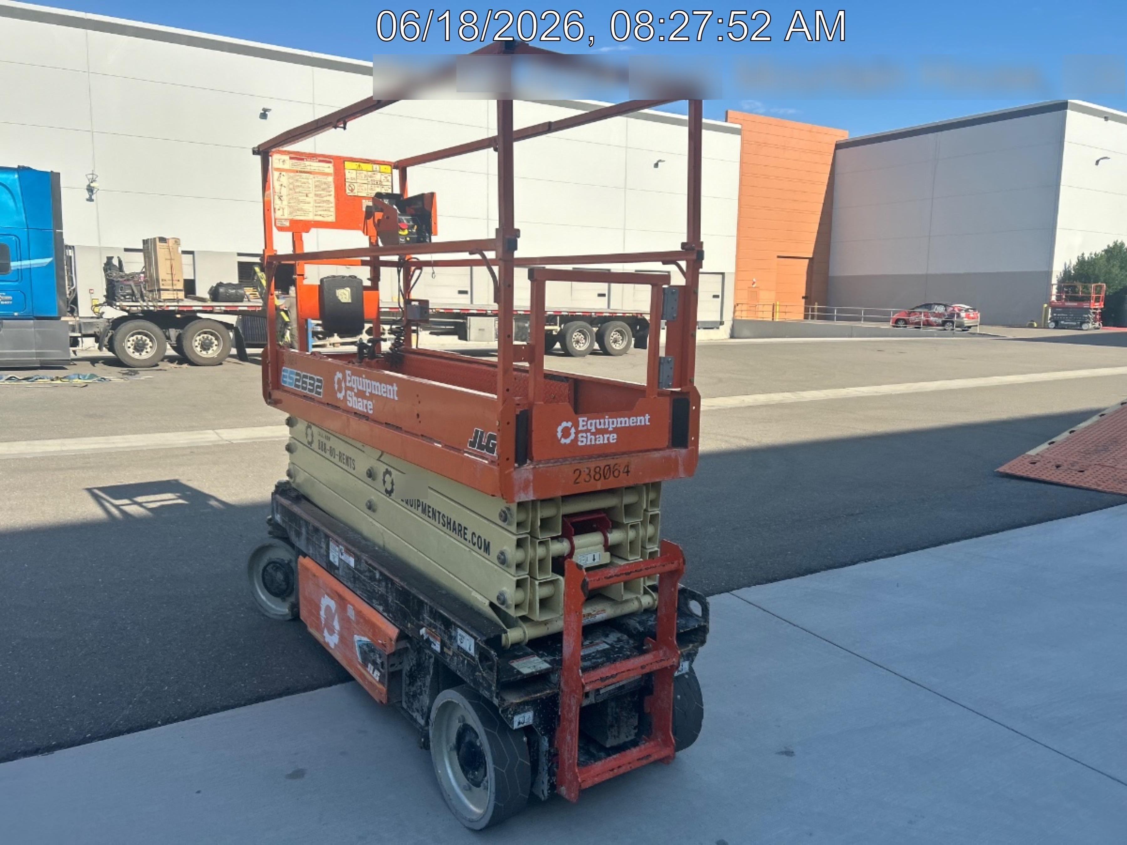 2022 JLG ES2632