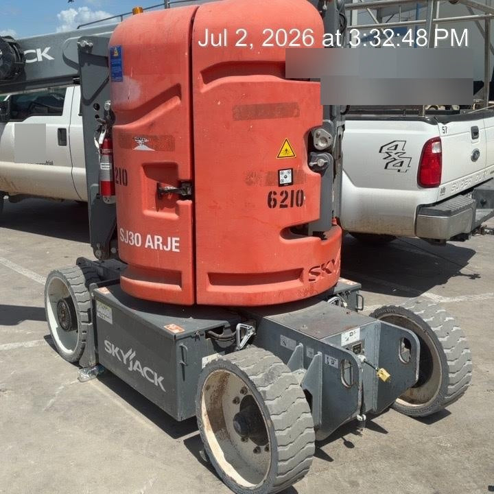 2017 SKYJACK SJ30 AJE