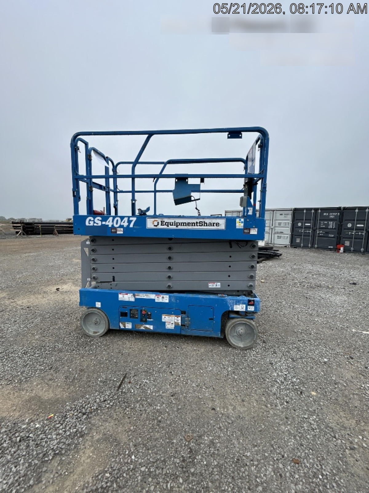 2019 Genie GS-4047 Folding rails with half height swing gate