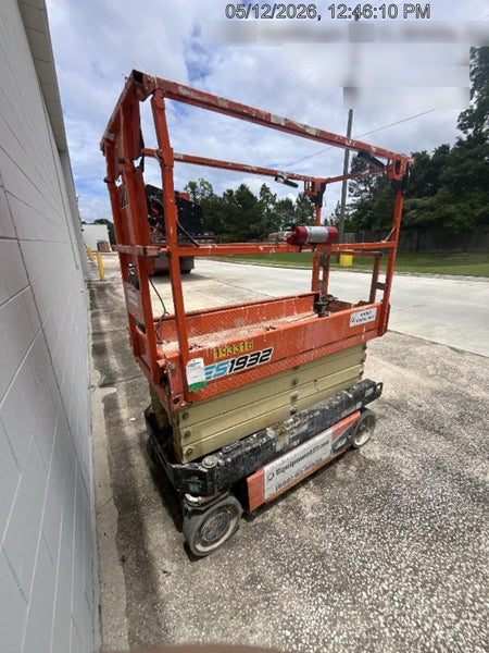 2021 JLG ES1932