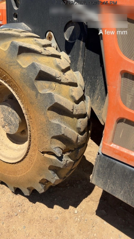 2021 JLG 1732