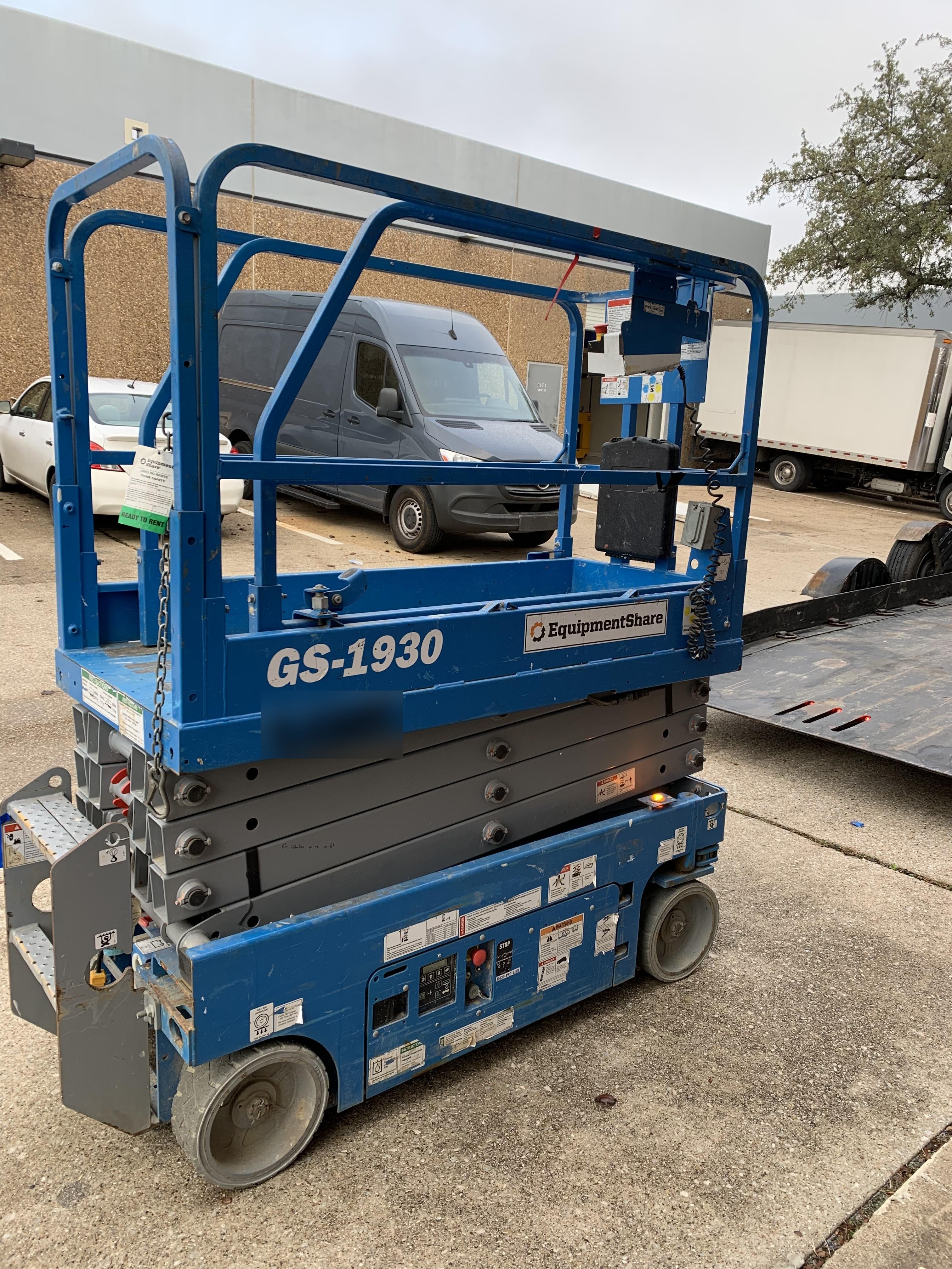 2019 Genie GS-1930 Fixed Rails with Chain Entry