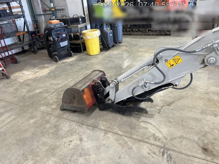 2024 TAKEUCHI TB240-CRA